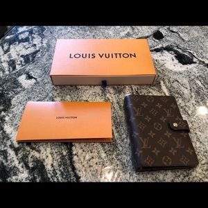 Louis Vuitton Medium Agenda Cover